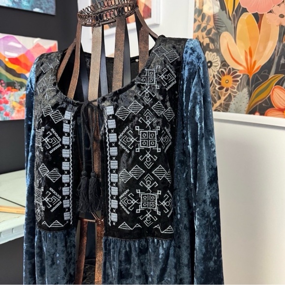 Mystree Blue Velvet Cardigan with Black Accents - Picture 2 of 5